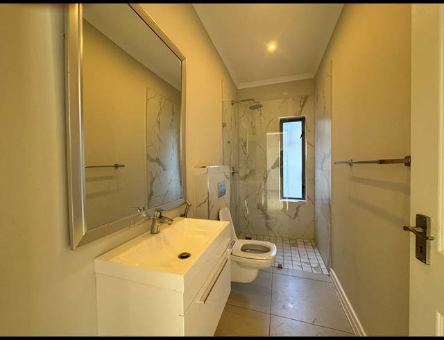 4 BEDROOM HOUSE FOR SALE IN PARKLANDS NORTH